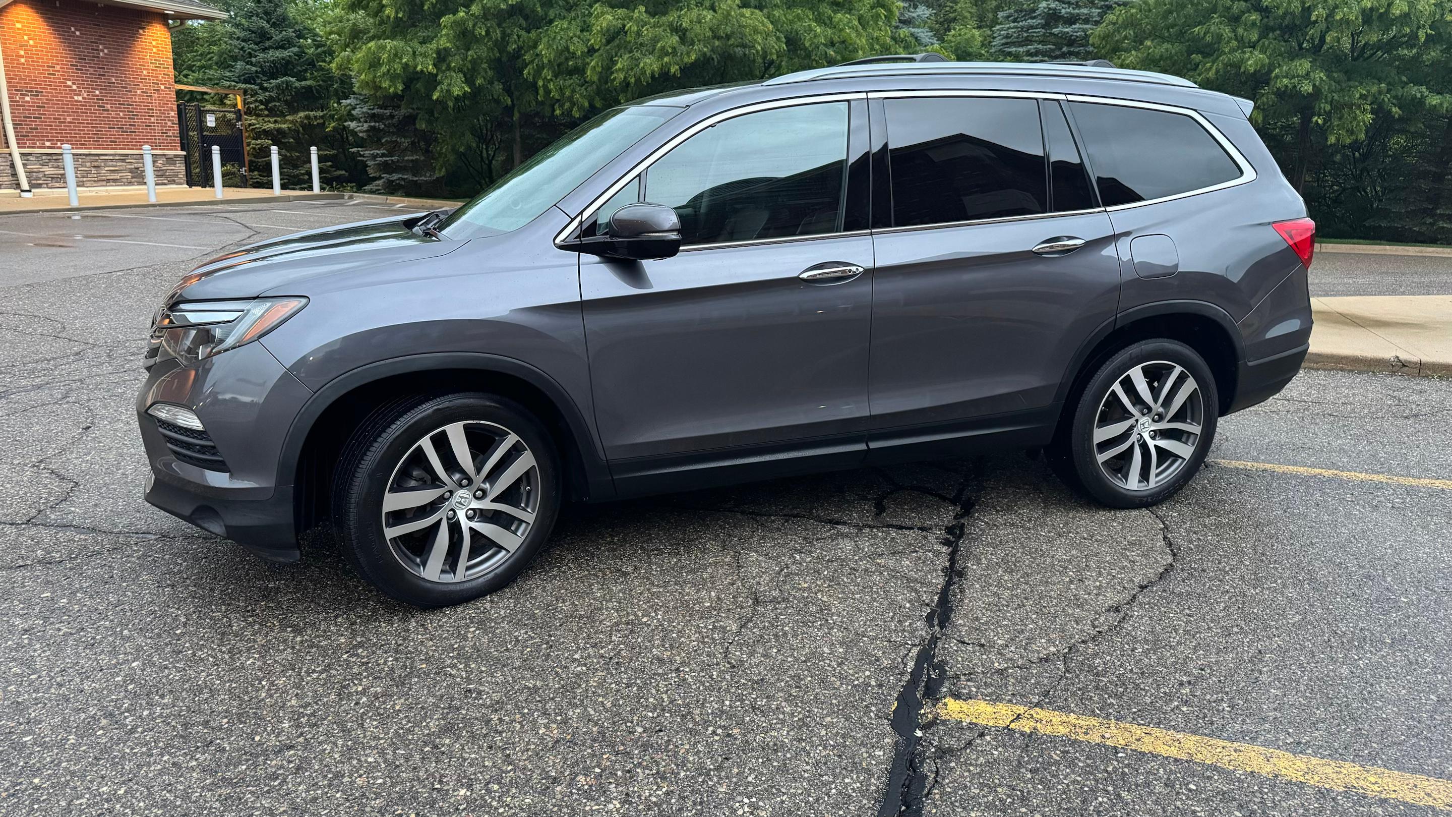 Honda Pilot 2016 in South Lyon, MI