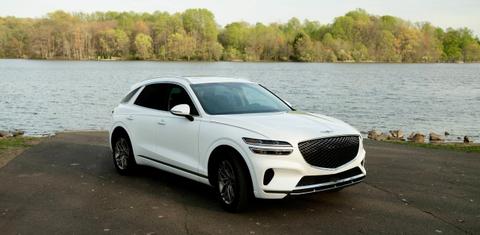 Genesis GV70 2025