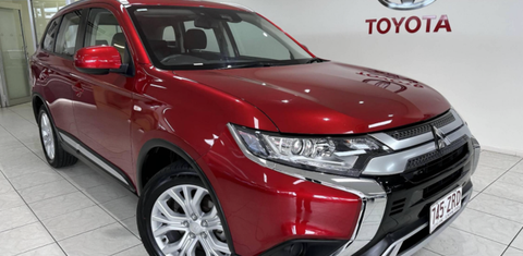 Mitsubishi OUTLANDER 2020