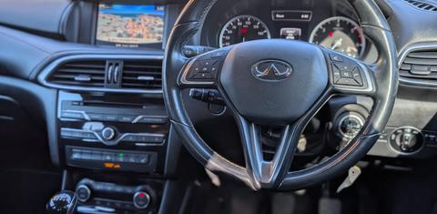 INFINITI Q30 2017