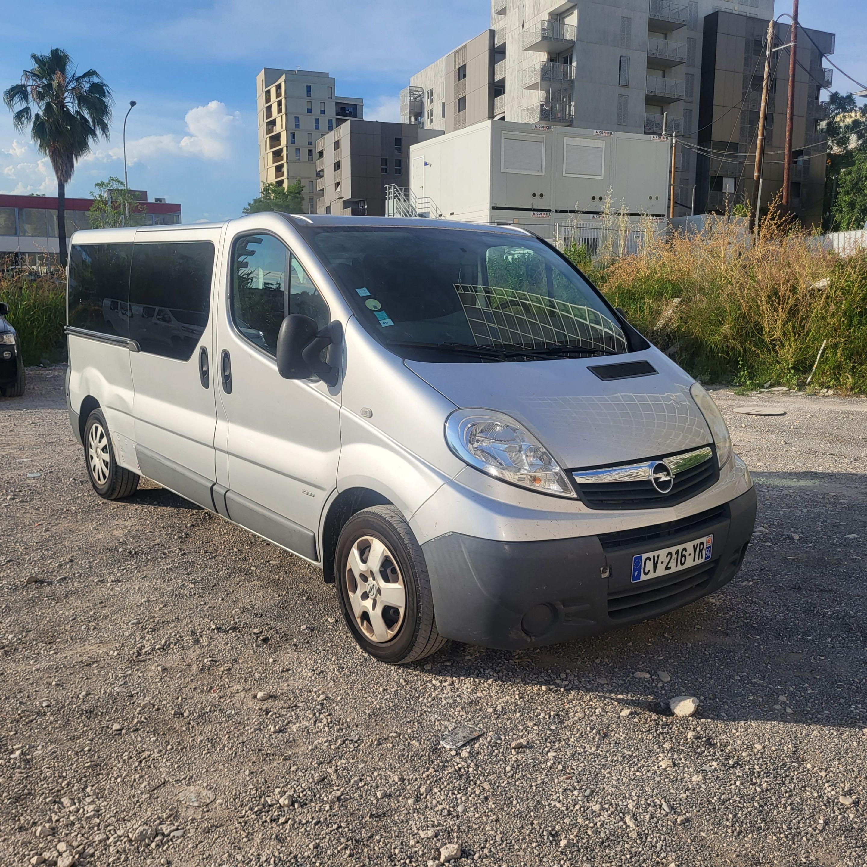 Opel VIVARO 2013 à Nice