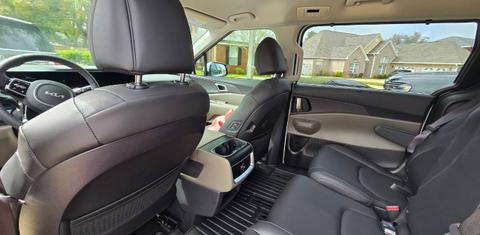 Kia Carnival Hybrid 2026