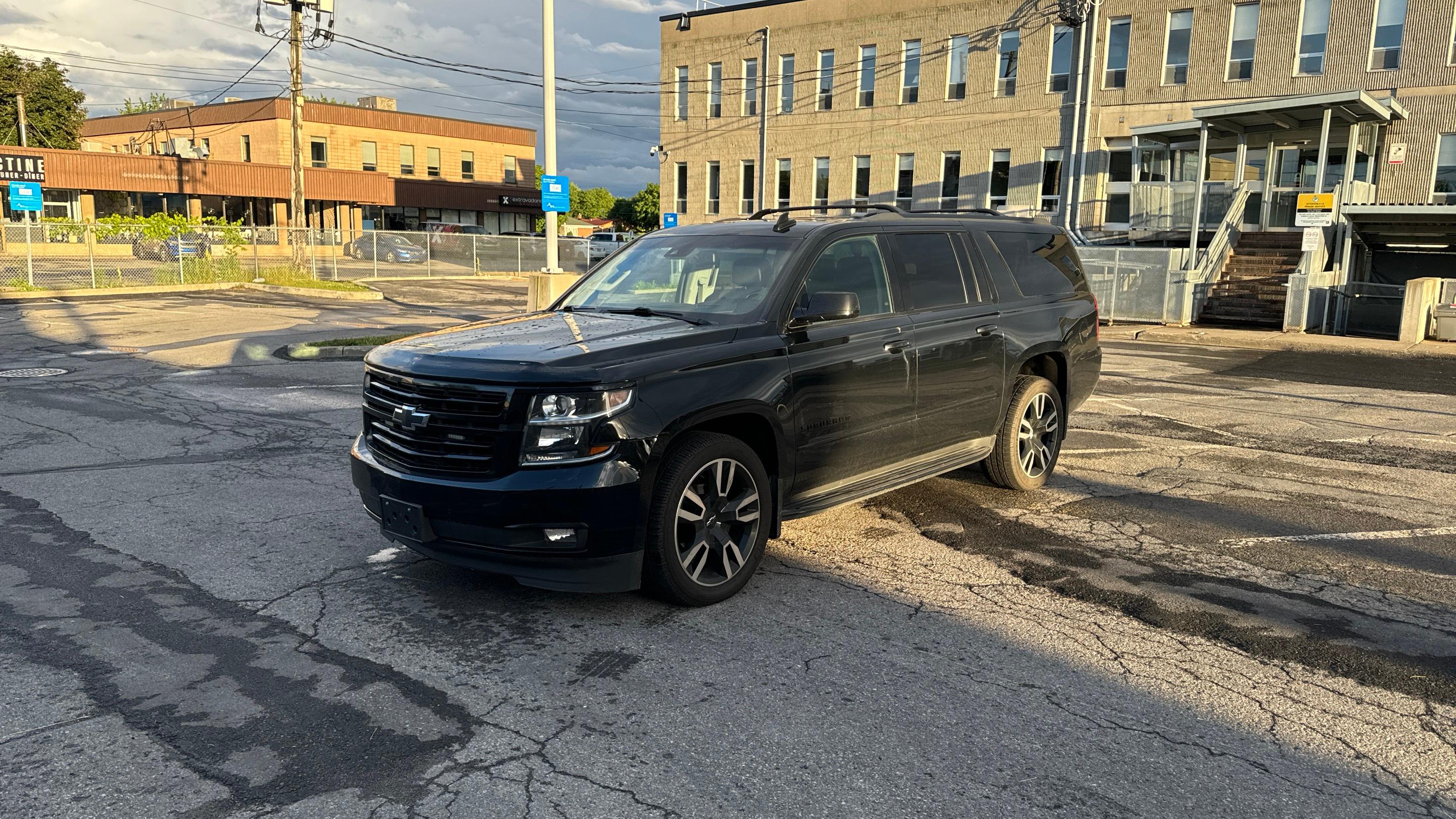 Chevrolet Suburban 2018 in Brossard, QC