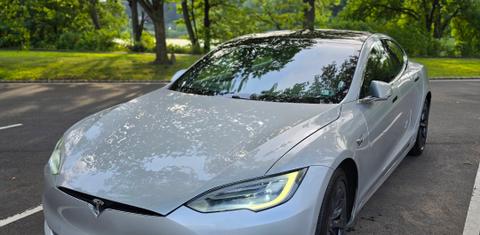 Tesla Model S 2018