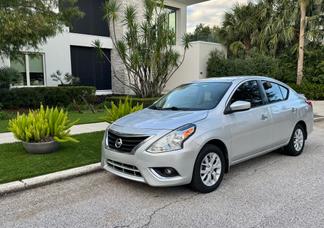 Nissan Versa car