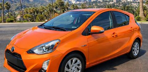 Toyota Prius c 2015
