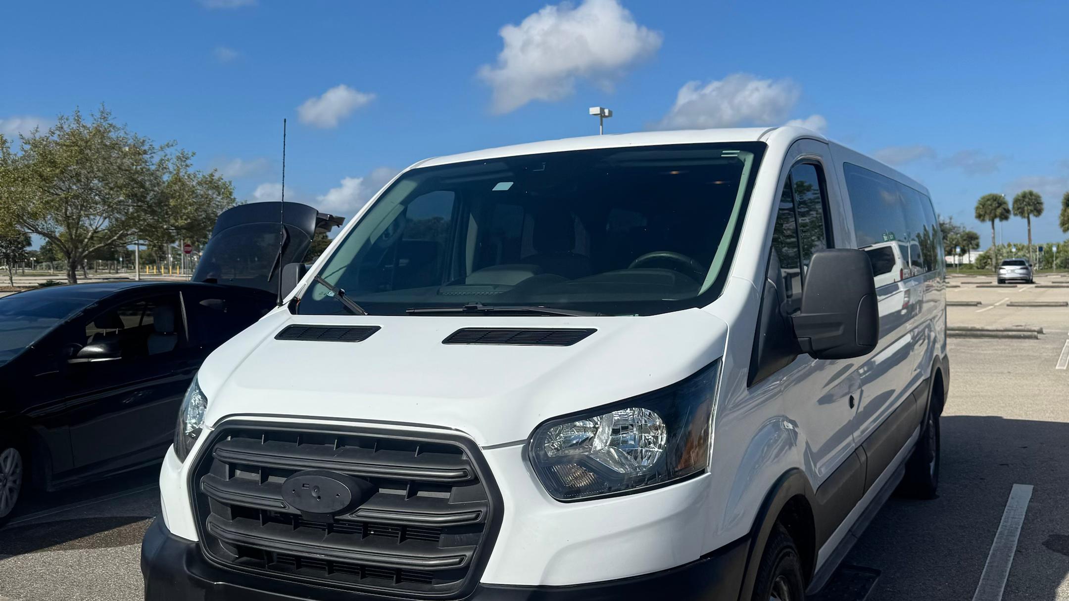 Ford Transit-350 Wagon 2020 in 