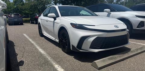 Toyota Camry Hybrid 2025