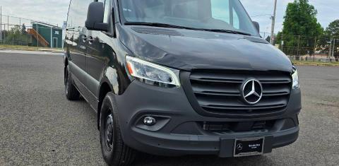 Mercedes-Benz Sprinter 2024
