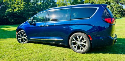 Chrysler Pacifica 2017