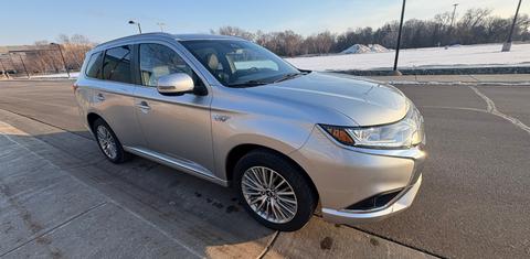 Mitsubishi Outlander PHEV 2022