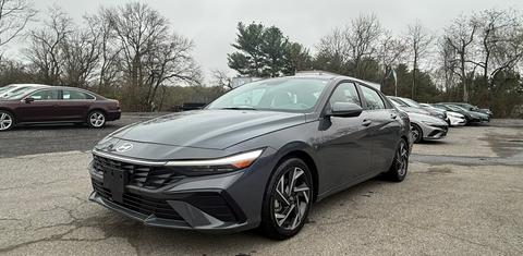 Hyundai Elantra Hybrid 2025