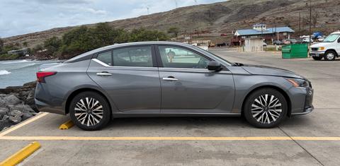Nissan Altima 2025