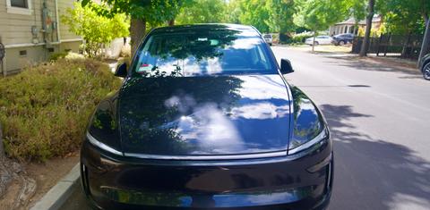 Tesla Model Y 2026