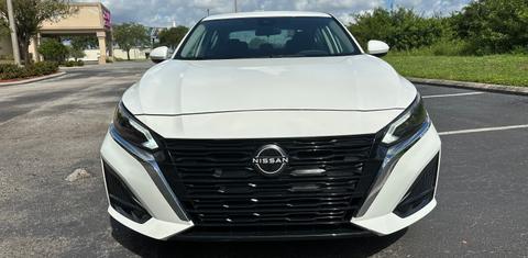 Nissan Altima 2023
