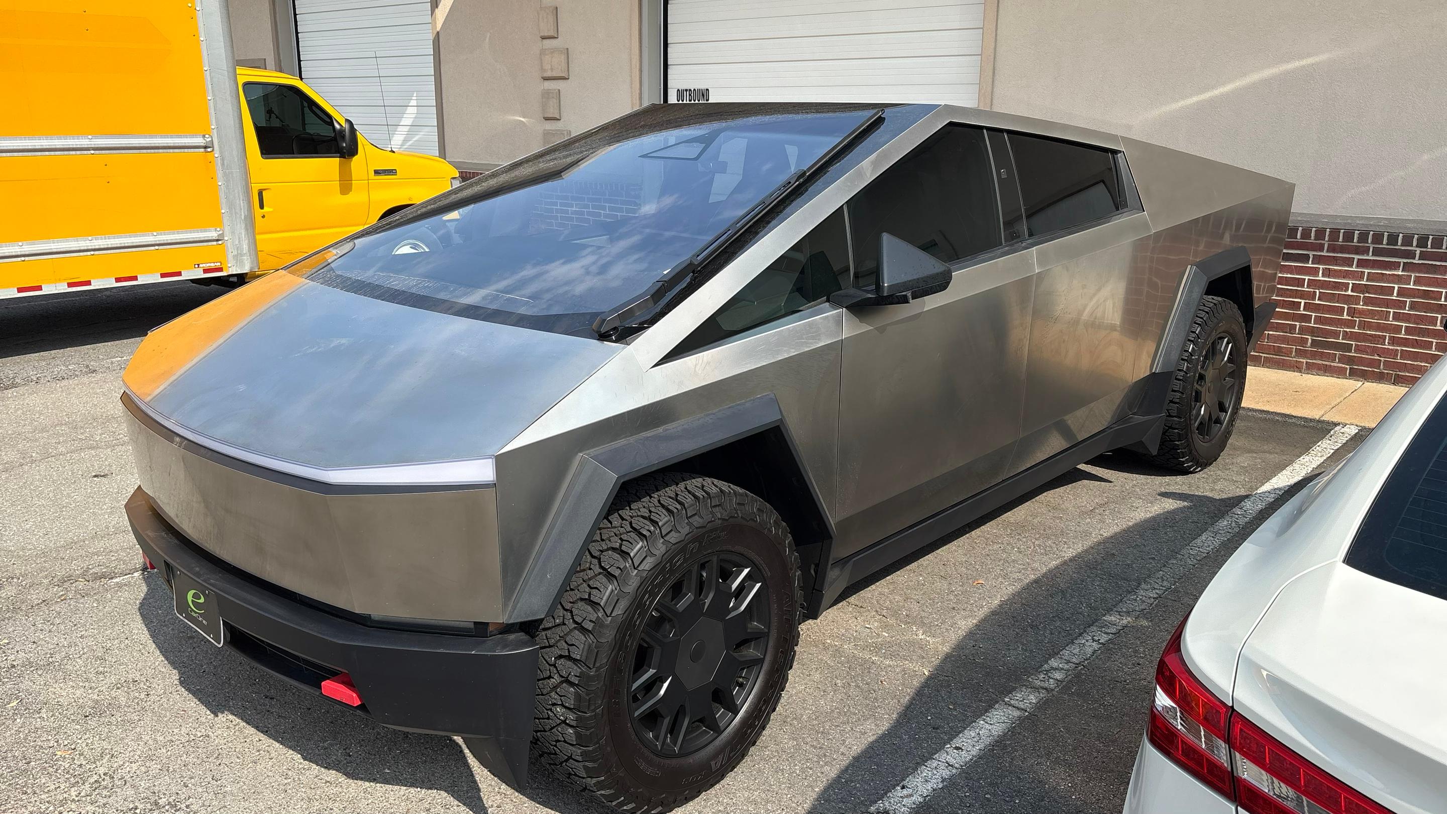 Tesla Cybertruck 2026 in Little Rock, AR