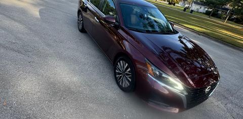 Nissan Altima 2023