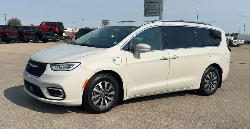 Chrysler Pacifica 2021 à Edmonton, AB