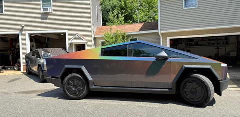 Tesla Cybertruck 2026