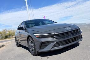 Hyundai Elantra 2025 in Henderson