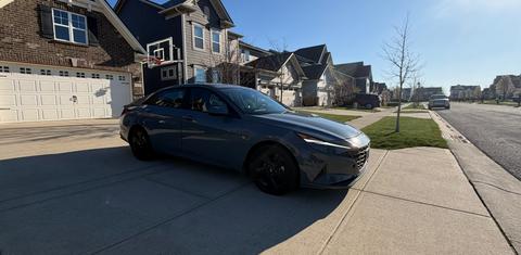 Hyundai Elantra 2023