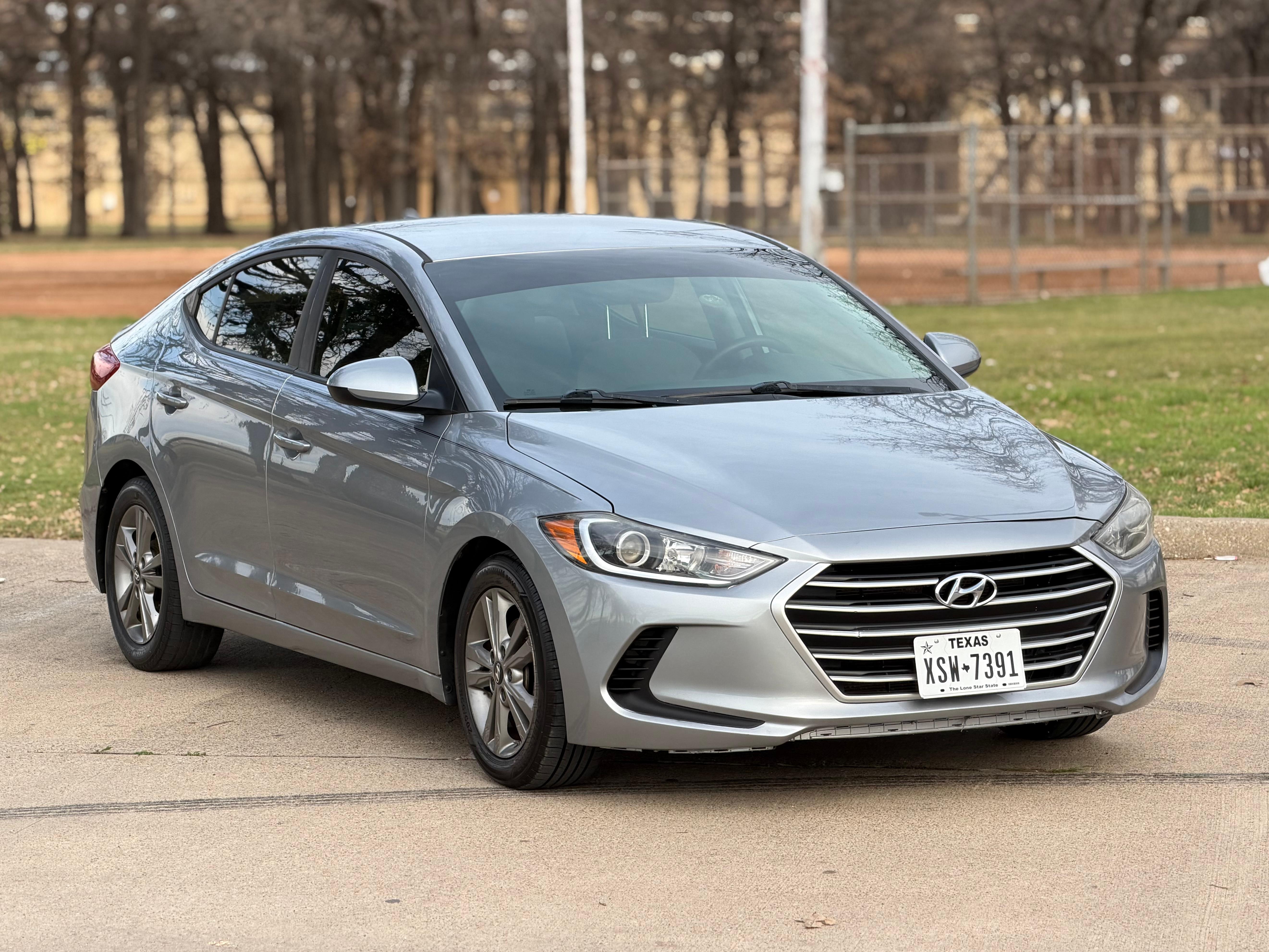 Hyundai Elantra 2017 in 
