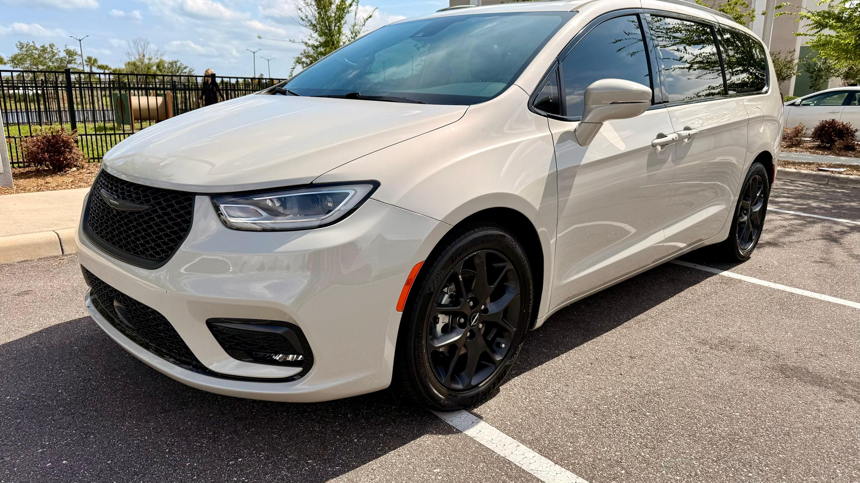 Chrysler Pacifica 2021 in 
