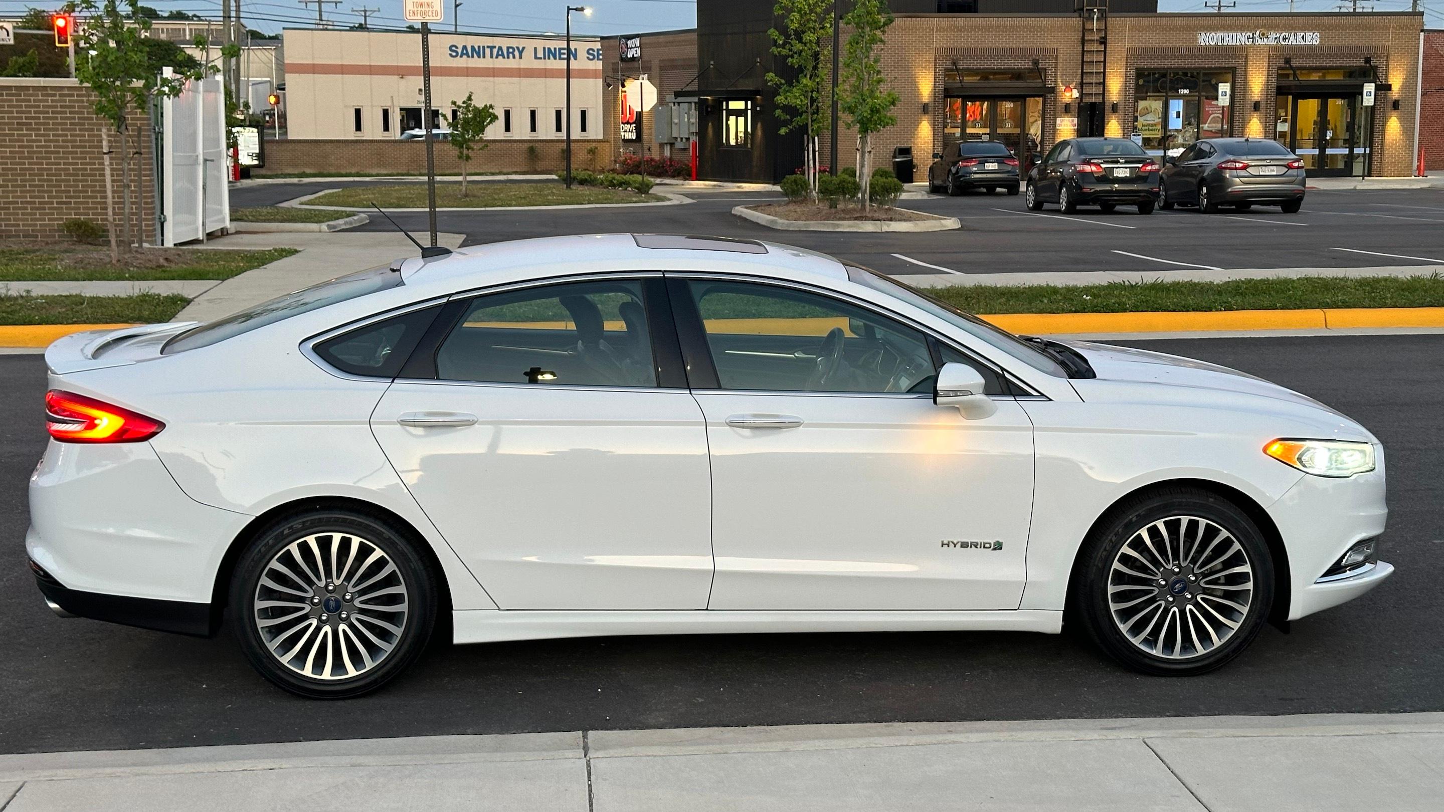 Ford Fusion Hybrid 2017 in Norfolk, VA