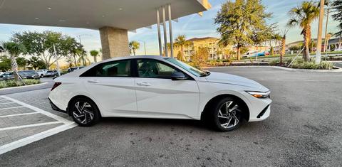 Hyundai Elantra 2025
