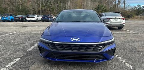 Hyundai Elantra 2025