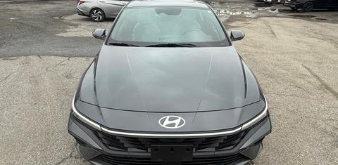 Hyundai Elantra Hybrid 2025