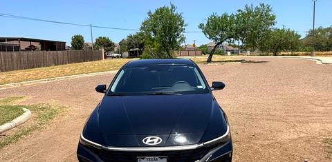 Hyundai Elantra Hybrid 2025