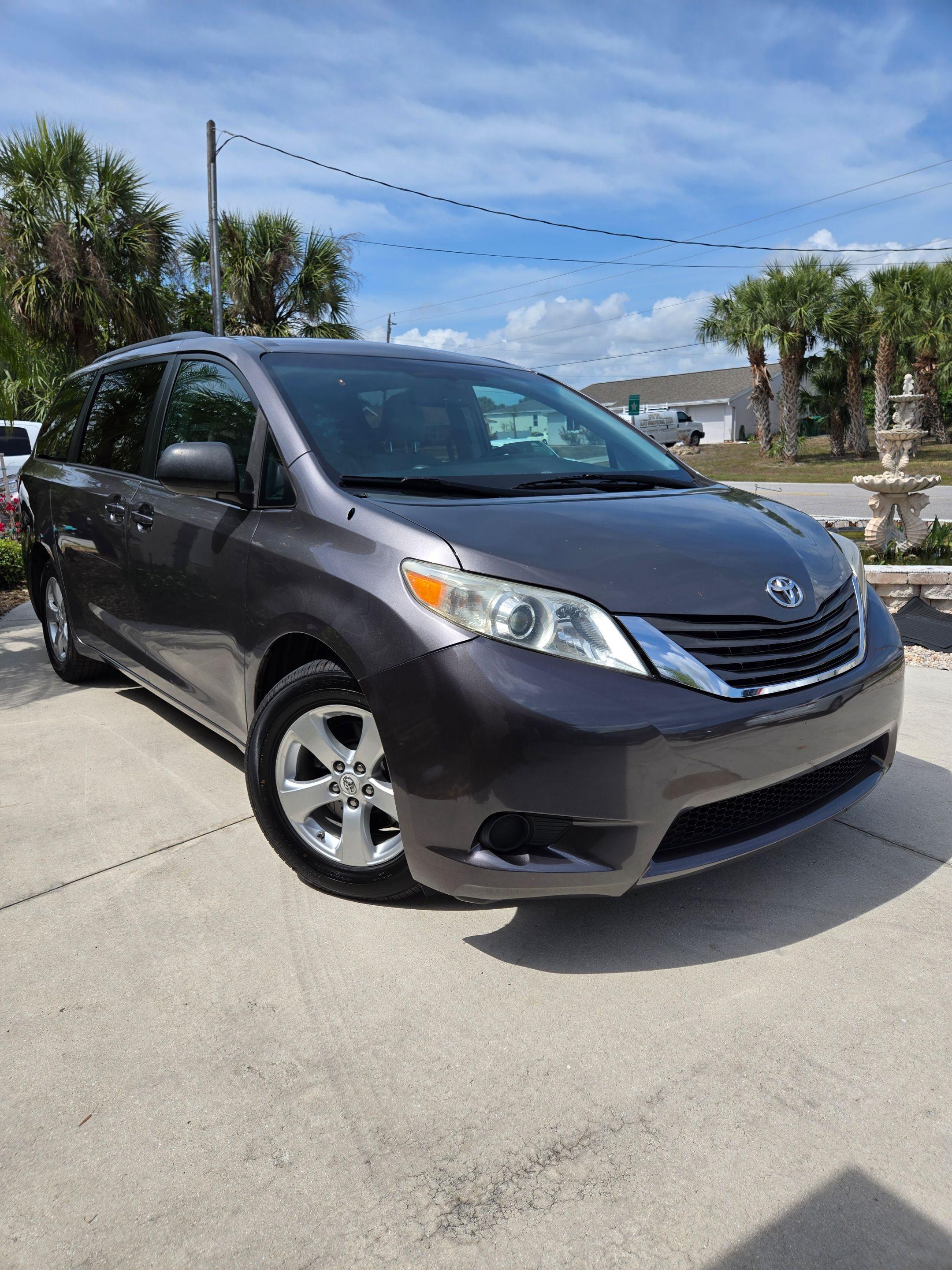 Toyota Sienna 2016 in 