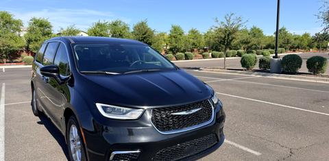 Chrysler Pacifica 2023