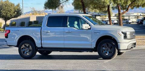 Ford F-150 Lightning 2023