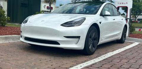 Tesla Model 3 2023