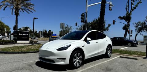 Tesla Model Y 2022