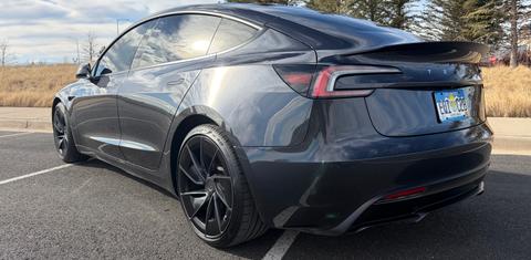Tesla Model 3 2024