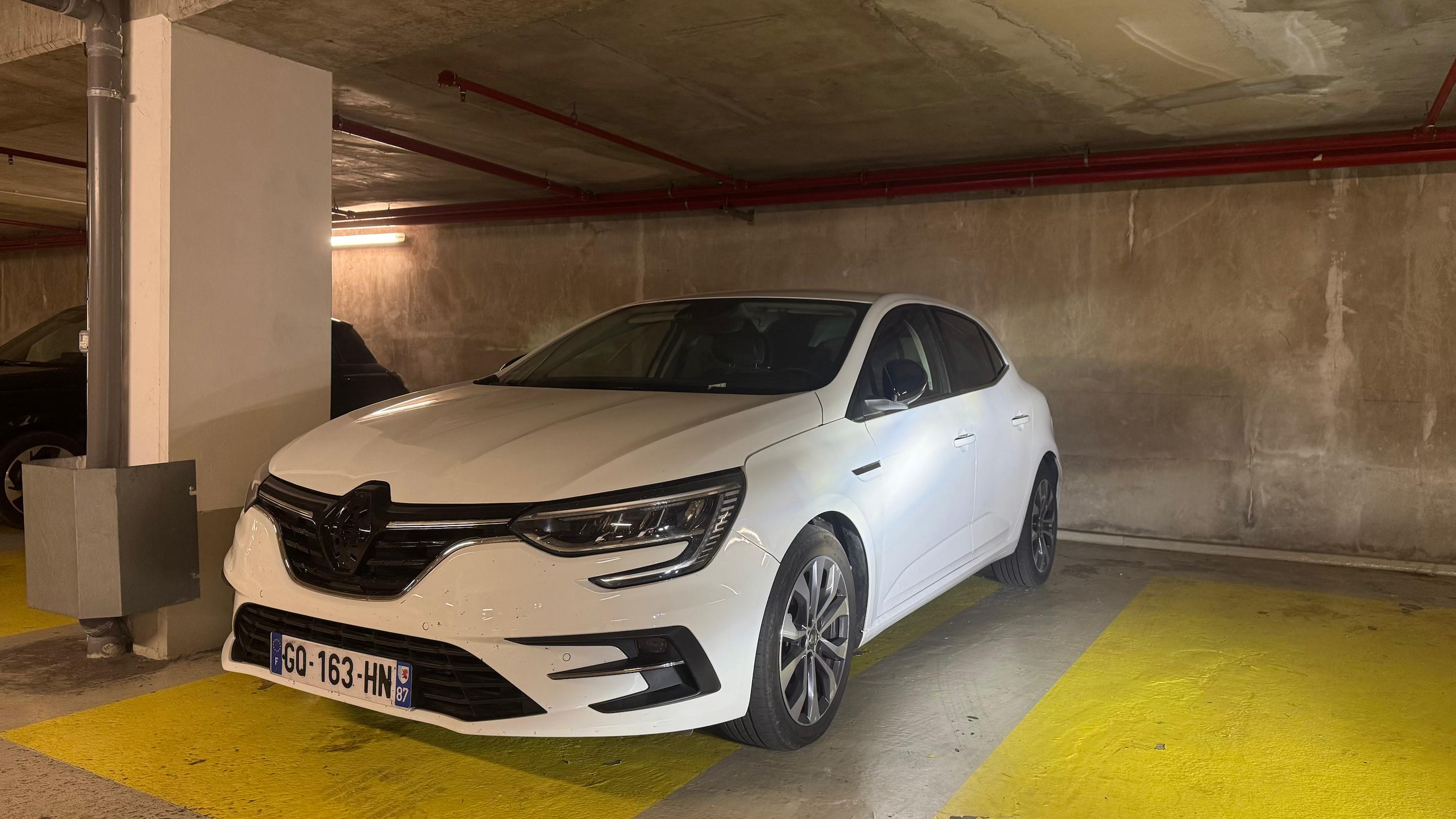 Renault MEGANE IV 2023 à Roissy-en-france