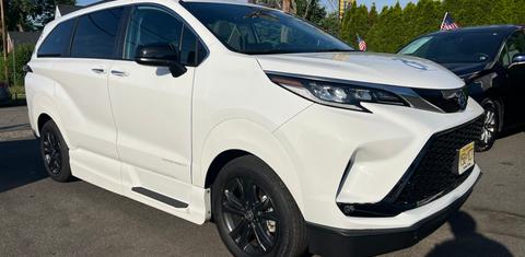 Toyota Sienna 2024