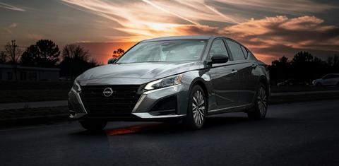 Nissan Altima 2025