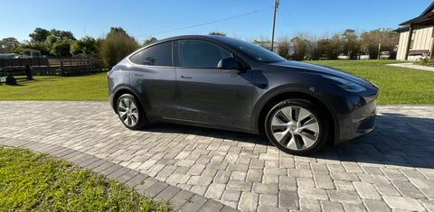Tesla Model Y 2023
