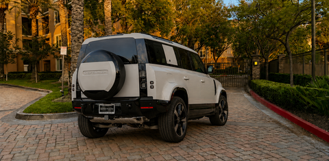 Land Rover Defender 2026
