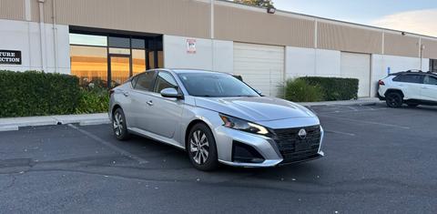 Nissan Altima 2023