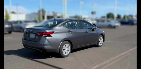 Nissan Versa 2024