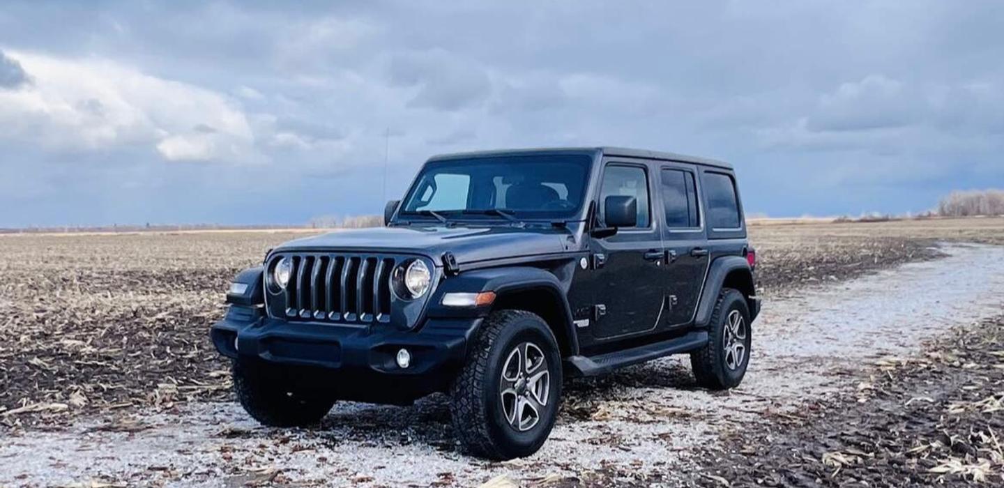 Jeep Wrangler Unlimited 2021 rental in Montréal, QC by Eddy N. Turo