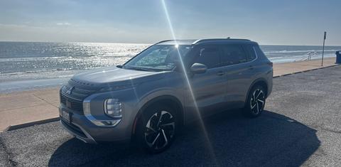 Mitsubishi Outlander 2024