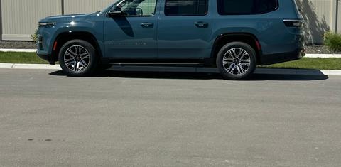 Jeep Grand Wagoneer L 2026