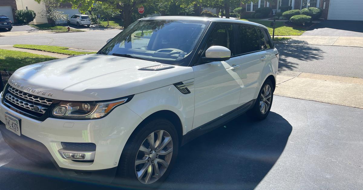 Land Rover Range Rover Sport 2016 rental in Leesburg, VA by Irfan K. Turo