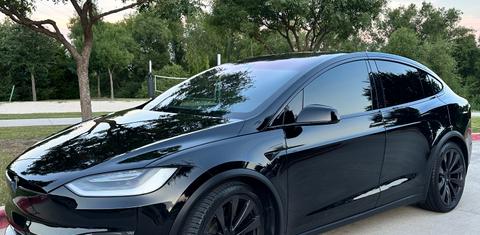 Tesla Model X 2022